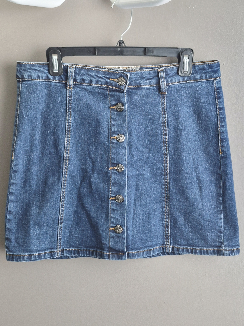 Hot Kiss Button-Front Denim Mini Skirt
